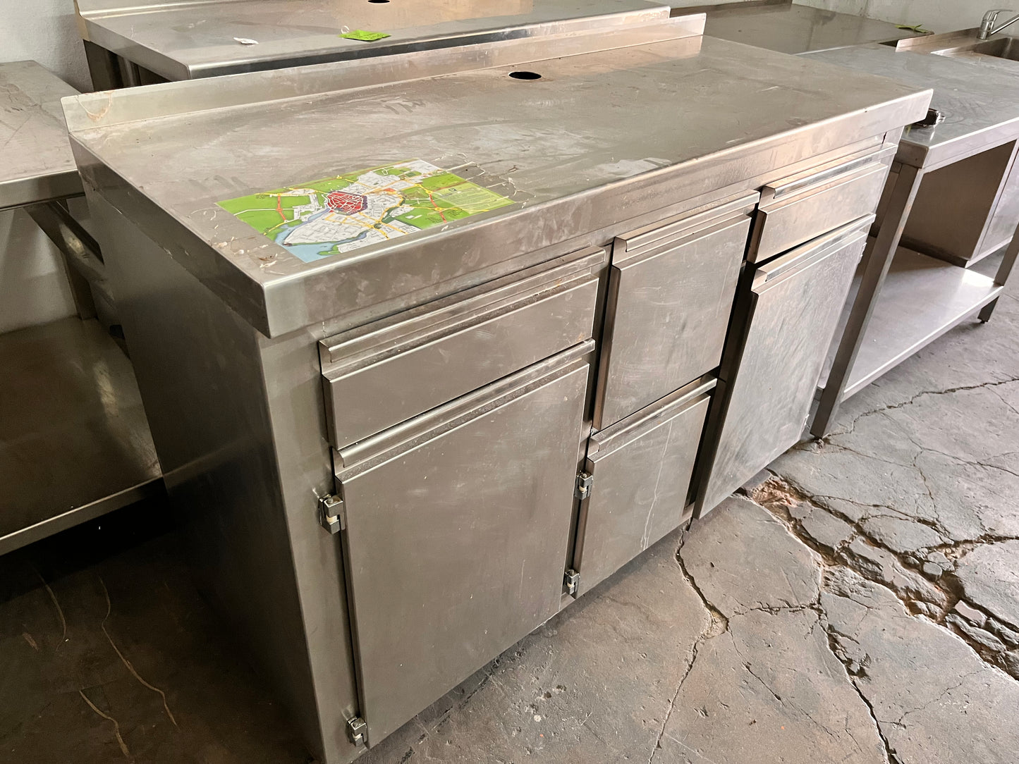 Mueble cafetero 150x60x100