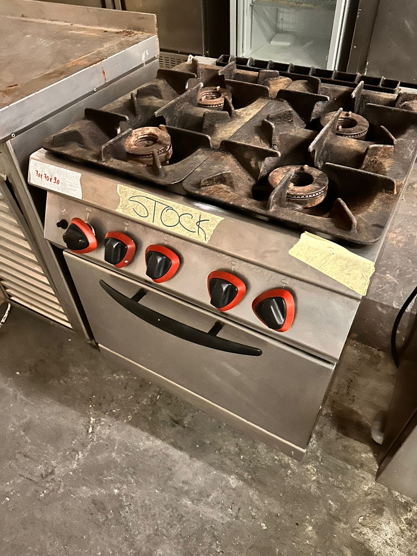 Cocina 4 fuegos con horno 70x70x90